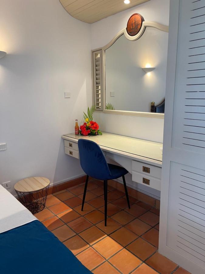 Appartement Vue Mer A 2 Minutes A Pied Des Plages Tartane La Trinité Exterior foto