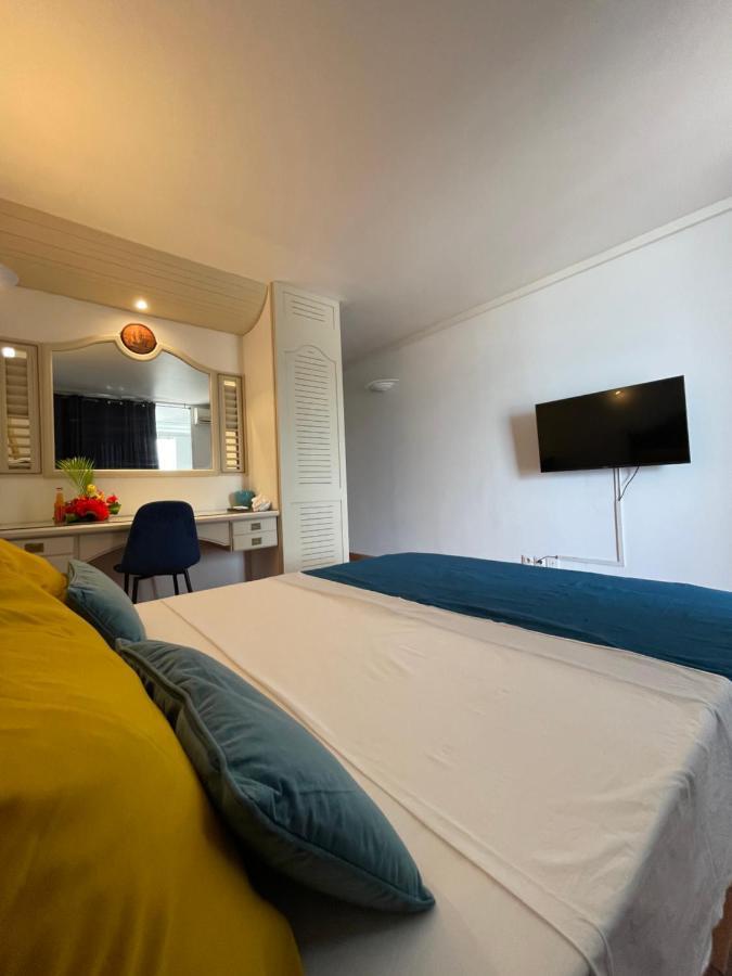 Appartement Vue Mer A 2 Minutes A Pied Des Plages Tartane La Trinité Exterior foto