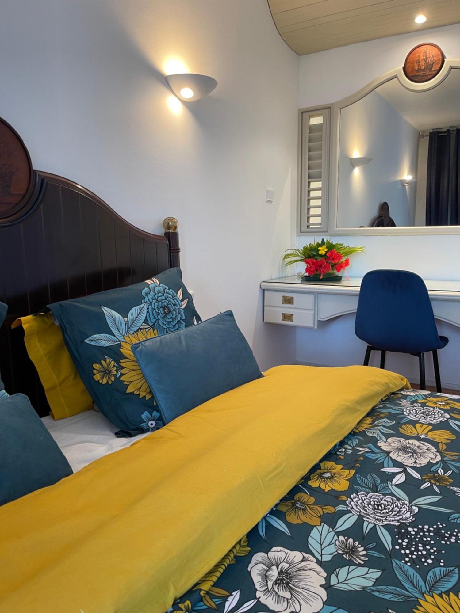 Appartement Vue Mer A 2 Minutes A Pied Des Plages Tartane La Trinité Exterior foto